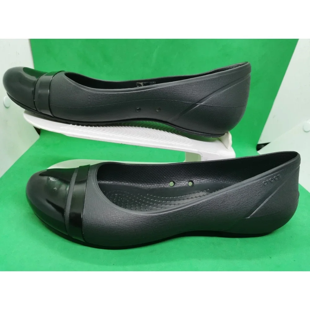 CROCS Patent Cap Toe Ballet  Flats Women's Size 10 Black shoes  slip on comfort